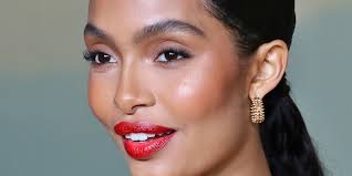 Yara Shahidi's Jellyfish Haircut For Byrdie Cover