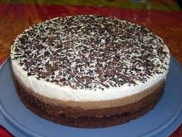 La Meilleure Recette De Mon 3 Chocolats Et Son Croquant De Praline L Essayer C Est L Ad Gateau 3 Chocolat Gateau 3 Chocolat Croustillant Croquant Au Chocolat