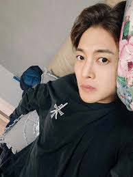 김현중 (Kim Hyun Joong) added a new photo.