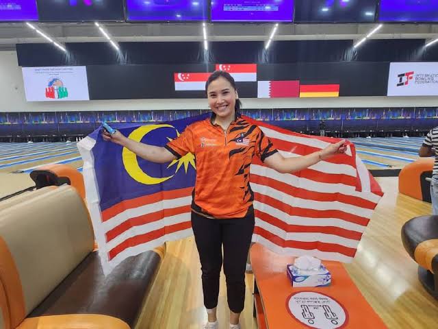 Malaysian bowler Natasha Roslan wins world crown