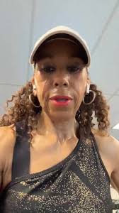 Earnestine Davis (@coachladyefit) • Instagram photos and videos