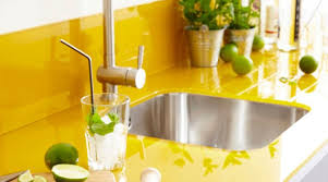 Vous pouvez ensuite placer les meubles, le plan de travail, les joues, plinthes, l'électroménager. Plan Travail Cuisine Et Evier Les 6 Erreurs A Eviter Cote Maison