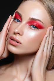 Makeup Trends Perfect For Valentines Day Feminain Makeup Trends Perfect For Valentines Day Femina In W Valentines Day Makeup Gorgeous Skin Highlighter Makeup