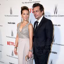 Apr 16, 2021 · kate beckinsale is an english actress and model. Kate Beckinsale Trennung Nach Elf Jahren Ehe Bunte De