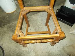 Cette chute de contreplaqué en 5 mm sera parfaite pour ça. Refaire Une Assisse De Chaise