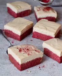 The only red velvet cake recipe you'll ever need! Red Velvet Bars Vegan Gluten Free Healthy Cake Recipe Elavegan Recipes