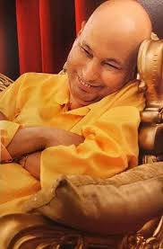 𝔾𝕠𝕕 𝕚𝕤 𝕥𝕙𝕚𝕟𝕜𝕚𝕟𝕘 𝕒𝕓𝕠𝕦𝕥 𝕪𝕠𝕦 🥰 You are precious .. You  are not useless .. You are unique.. God is cooking something.. You are a  king... You are not alone.. Maybe you