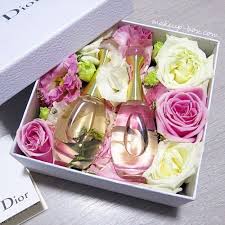 Pretty Little Fashion Flower Box Gift Flower Gift Perfume Box