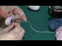 amigurumi kiz bebek 1 bolum ayak ve bacak yapimi