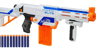 Digital scoreboard features solo and team game play scoring. Nerf Elite Guns Target