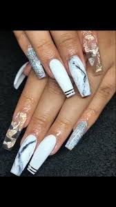 Black And White Drip Nails Gold Flakes Black On White Marble Silver Glitter Silver Strips Acrylic Nails White And Silver Nails White Acrylic Nails Acrylic Nail Set