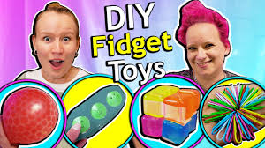 The length of time each balloon will last, will depend on the quality of the balloon and how often it is played with. 6 Fidget Toy Diys Die Ihr Ganz Einfach Nachmachen Konnt Anti Stress Balle Pop It Schleim Ballon Youtube