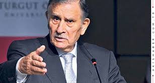 Anap iktidarları döneminde başbakanlıkyapan yıldırım akbulut, yoğun bakımda tedavi altına alındı. V36iq3txoan7sm