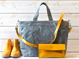 I throw basically anything i could ever need into my daily work bag: The Best Tote Bags For Work On Our Wish List Thatsweetgift
