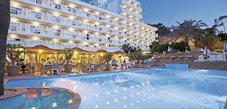 While staying at bahia del sol, visitors can check out molino de santa ponsa (0.6 mi), which is a popular santa ponsa attraction. Bahia Del Sol Buchen Santa Ponsa Jahn Reisen