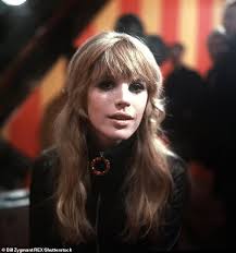 We did not find results for: Marianne Faithfull 74 Ist Im Krankenhaus Und Wird Wegen Coronavirus Behandelt Nach Welt