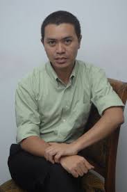 Isteri pertama beliau, junaidah, menyintai p. Najua Nasir P Ramlee Perlu Bermajrul Dalam Muzikal Ibu Zain Hiburan Mstar