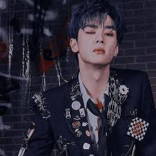 His age is 25 years old as of 2021. Kun Nct Aesthetic
