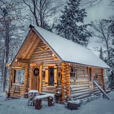 Cabins On Instagram Cold Outside Cozy Inside Tag Someone You Would Love To Spend A Weekend With Here Follow T In 2020 Haus Im Wald Architektur Holzhaus