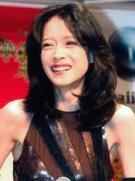中森明菜がディナーショーで明かした テレビ出演の話が来ない理由 文春オンライン 明菜 アーティスト 写真 中森明菜 可愛い