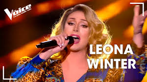 Léona Winter - Qui est Rémy ? Artiste transformiste et star internationale  - The Voice | TF1