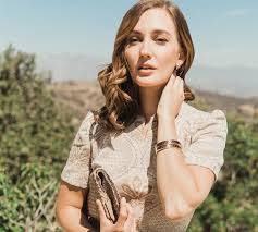 Pin By Masen Stevenson On Wayhaught Katherine Barrell Kat Barrell Waverly And Nicole