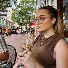 Things that are not aesthetic