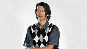 Free zamani dan siti berkongsi pentas ajl 2002 mp3. Saari Amri Pernah Nasihatkan Zamani Lupakan Siti
