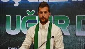 Akhisar belediyespor'un genç futbolcusu, trabzonspor'la 3.5 yıllık sözleşmeye imza attı. Trabzonspor A Ugur Demirok Soku