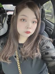 如果你現在覺得自己很胖一定要好好拍照！！！ 因為你會發現有一天「成功瘦下來了」 會後悔胖的照片太少～ 努力變成自己想要的樣子