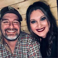 Are there local overlooks near Broken Bow or Hochatown to see hills or  mountains?