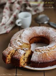 Sbattete le uova intere in una terrina. My Ricettarium Ciambellone Al Miele Con Uvetta E Gocce Di Cioccolato