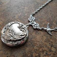 Valentine Locket Hearts And Flowers Locket Mother S Day Locket Heart Locket Jewelry Jewelry Lockets Silver Jewelry
