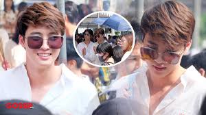 He is best known for his role as tin in the thai boys' love (bl) series love by chance (2016). à¸„à¸¥ à¸› à¸¡ à¸™ à¸ž à¸£à¸§ à¸Šà¸ à¸­à¸£à¸£à¸–à¸Š à¸•à¸ªà¸–à¸²à¸žà¸£ à¸«à¸™ à¸²à¸— 1