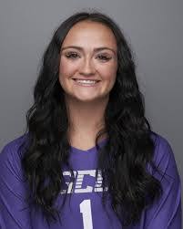 Adrianna Candelaria's Instagram, Twitter & Facebook