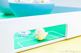 A classic game room staple, foosball is a game where two players use small figures mounted on metal rods to kick a small soccer ball into the opponent's goal to win the game. Diy Fussballfeld Tablett Fandeko Fur Die Fussball Wm Selber Machen Filizity Com Diy Blog Aus Dem Rheinland