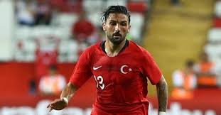 Henüz 13 yaşındayken sehremini futbol kulübünde başlayan umut meraş, 2011 yılında sarıyer ve 2012 yılında yeşilköy takımlarında. Galatasaray Da Rota Umut Meras Takvim