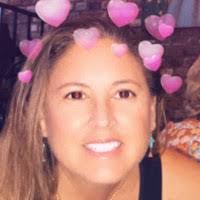 Leanna Rivera's Instagram, Twitter & Facebook