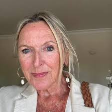 What is it like to live in Lagos, Portugal as an expat?