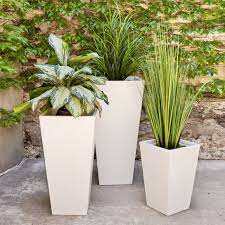 Choose from our high quality, affordable range of garden planters and plant pots! Konus Outdoor Planter Set Of 3 Outdoor Planters Modern Planters Outdoor Planters