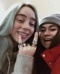A rana suzana quadradinho videókat természetesen megnézheted online is itt az oldalon. Billie Eilish With Fan 333 Billie Billie Eilish Me As A Girlfriend