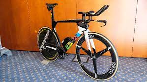 Professional cyclist for @jumbovisma_road‍♂️ world tt gold olympic tt silver and 2017 giro d'italia winner www.tourdedumoulin.nl. Pro Bike Gallery Tom Dumoulin S Giant Trinity Tt Bike Velonews Com
