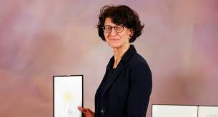 Corona virüsüne karşı yüzde 90 oranında etkili aşıyı geliştiren türk bilim insanları, dr. Ozlem Tureci