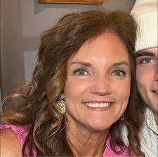 What are some recommendations for a Christian moving to Nashville from  Washington DC?