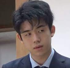 藤井聡太の突然イケメン化に歓声「髪型でこんな変わるのか」 2021.03.06 17:33 芸能 cm, 驚き, 将棋, 藤井聡太, イメチェン, イケメン, 激変 つづきを見る 藤井聡太聖火ランナー辞退の発表が物議「タイミングがおかしい」 2021.02.12 17. 17æ­³ã®ã‚¤ã‚±ãƒ¡ãƒ³åº¦ã‚¢ãƒƒãƒ— é£›è»Šã¯æ–œã‚ã« è§'è¡Œã¯ç›´é€²ã™