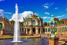 The dresden zwinger is a famous buildings in saxony, germany. Ferienhaus Oberlausitz Dresden Zwinger Das Wahrzeichen Von Dresden