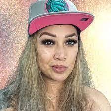 Marcy Compton's Instagram, Twitter & Facebook