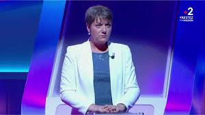 Pendant plus de 15 ans, « tout le monde veut prendre sa place » a été animé par nagui. Marie Christine Tout Le Monde Veut Prendre Sa Place Revele Ce Qu Elle A Fait De Ses Gains Gala