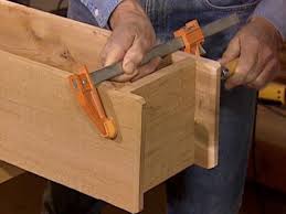 1x10 pvc front and back pieces: How To Build A Window Box Planter How Tos Diy