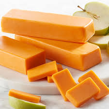 Horseradish flavored new york cheddar cheese Farmhouse Cheddar Hickory Farms